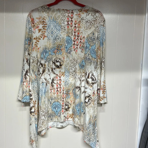 Chico’s Zenergy Tunic Top Sz2 - Picture 4 of 9
